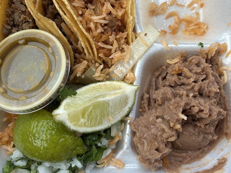 La Paisanita food